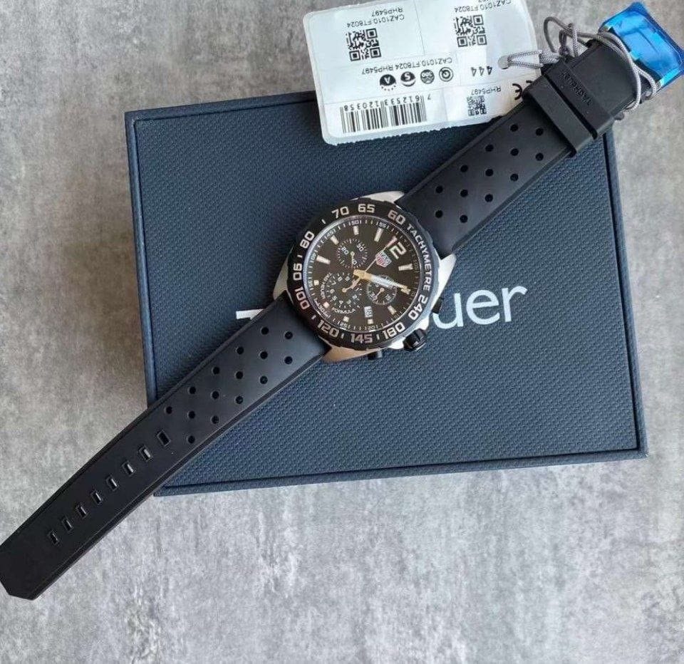 TAG Heuer Formula 1 CAZ1010.BA0842 Silver reloj acero inoxidable suizo de  lujo para caballero - TIME El Salvador