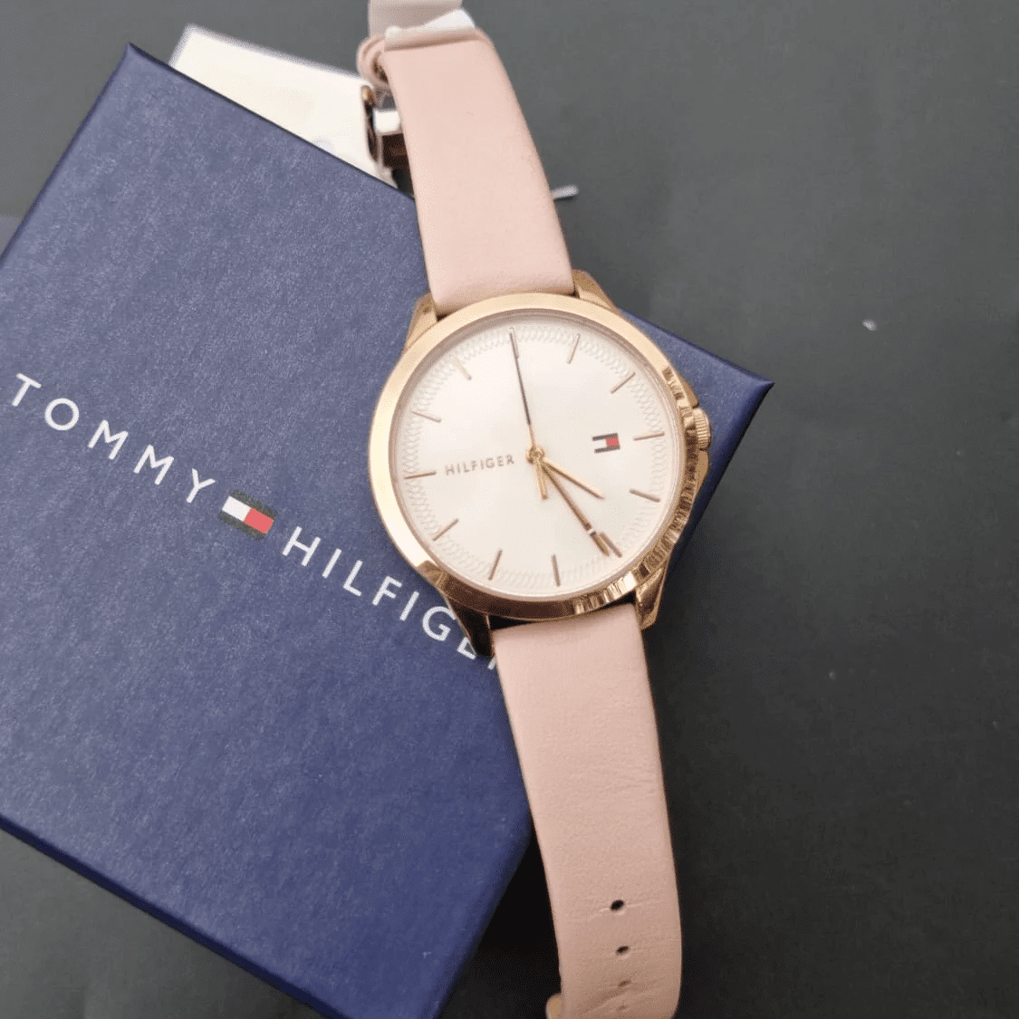 Hilfiger Peyton Leather reloj para dama - TIME El Salvador